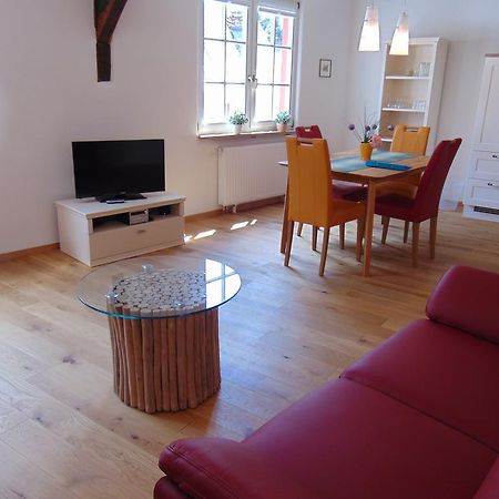 Ferienwohnung Bergblick /Moseltal บัวร์เกน ภายนอก รูปภาพ