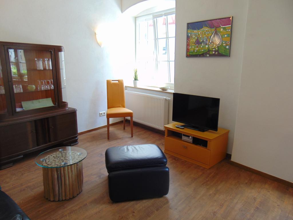 Ferienwohnung Bergblick /Moseltal บัวร์เกน ภายนอก รูปภาพ
